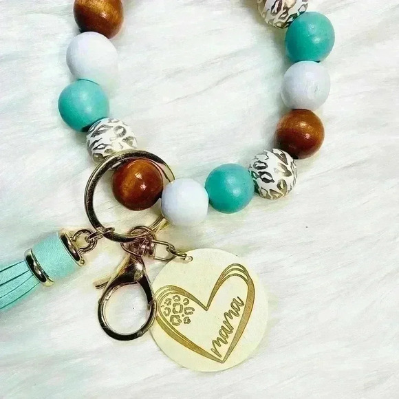 Mint Green themed Mama Beaded Bracelet w/ Keychain & Tassel - Picture 3 of 6